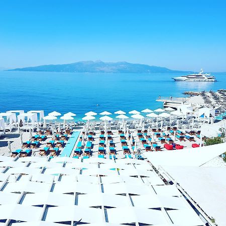 Cocktail & Dreams - Beach Hotel Саранде Екстериор снимка