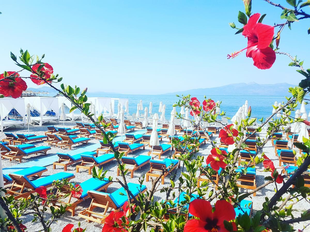 Cocktail & Dreams - Beach Hotel Саранде Екстериор снимка